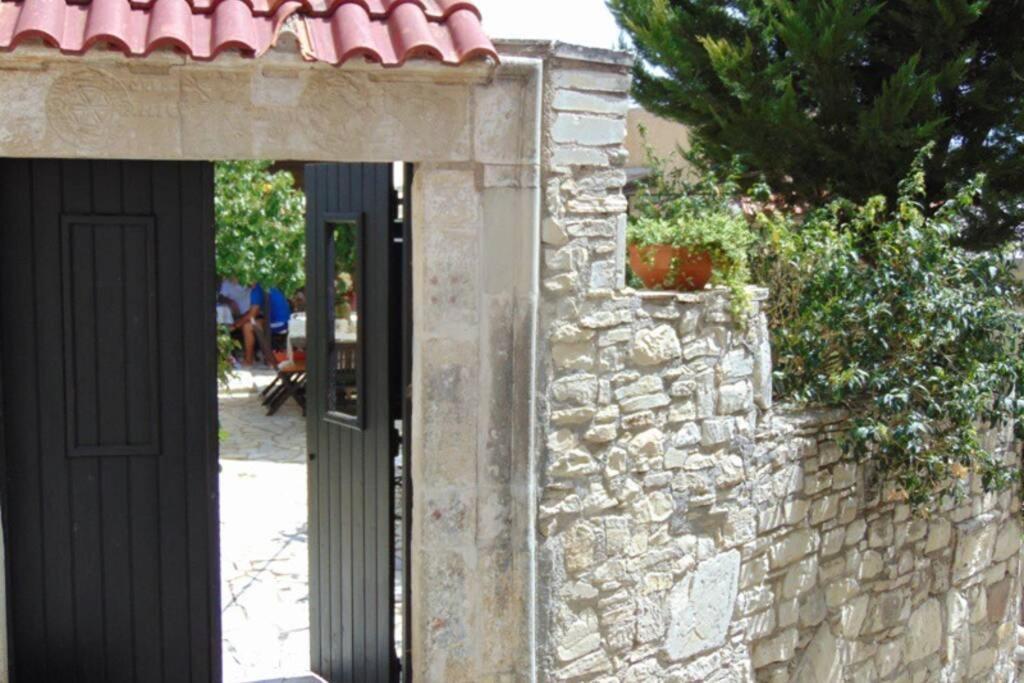 Villa Strata Kardhamiana ภายนอก รูปภาพ