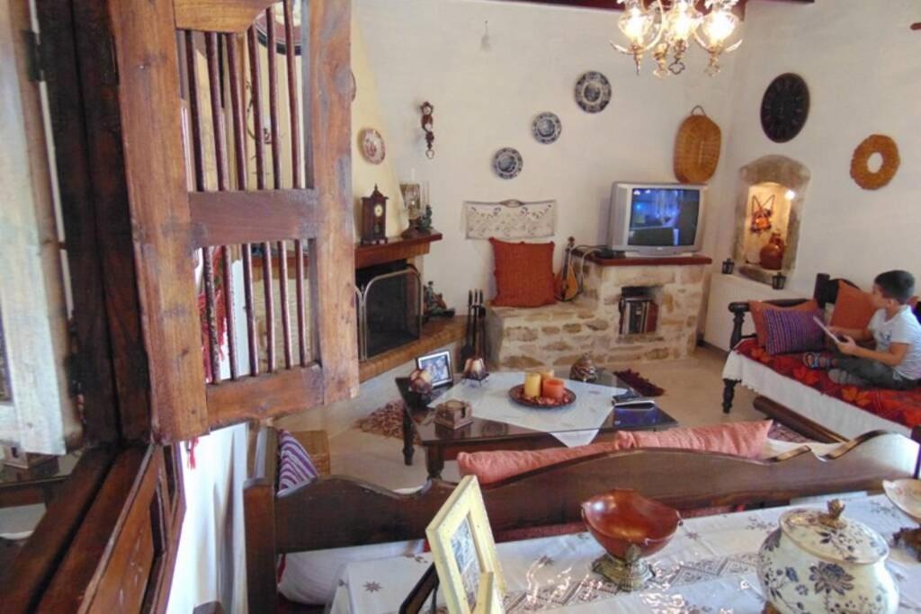 Villa Strata Kardhamiana ภายนอก รูปภาพ