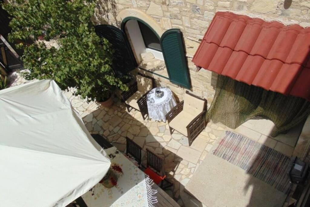 Villa Strata Kardhamiana ภายนอก รูปภาพ