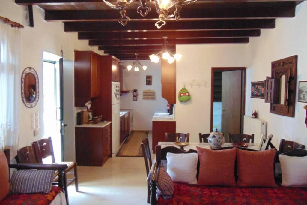 Villa Strata Kardhamiana ภายนอก รูปภาพ